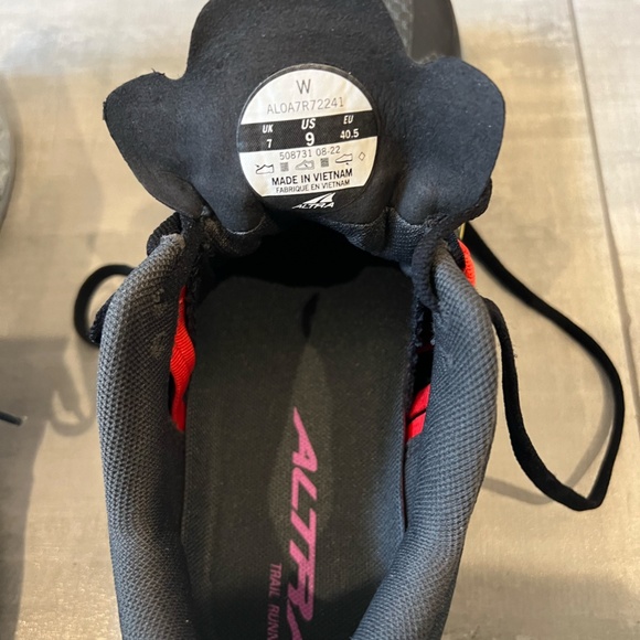 Altra Outroad Women's trail shoes - Picture 3 of 4